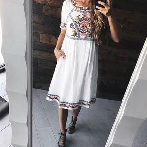 NEW Orange Creek Embroidered Dress